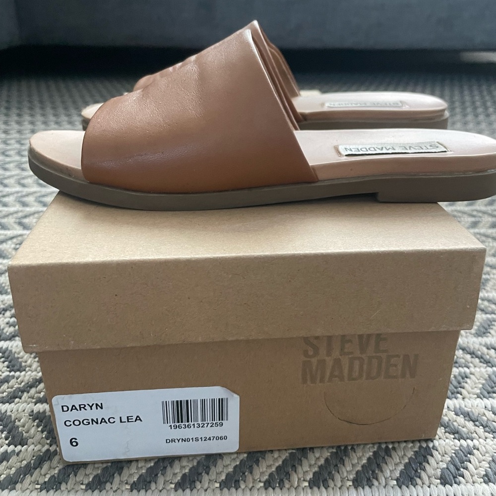 Steve Madden Tan Brown Leather Slide Mules - Picture 2 of 2